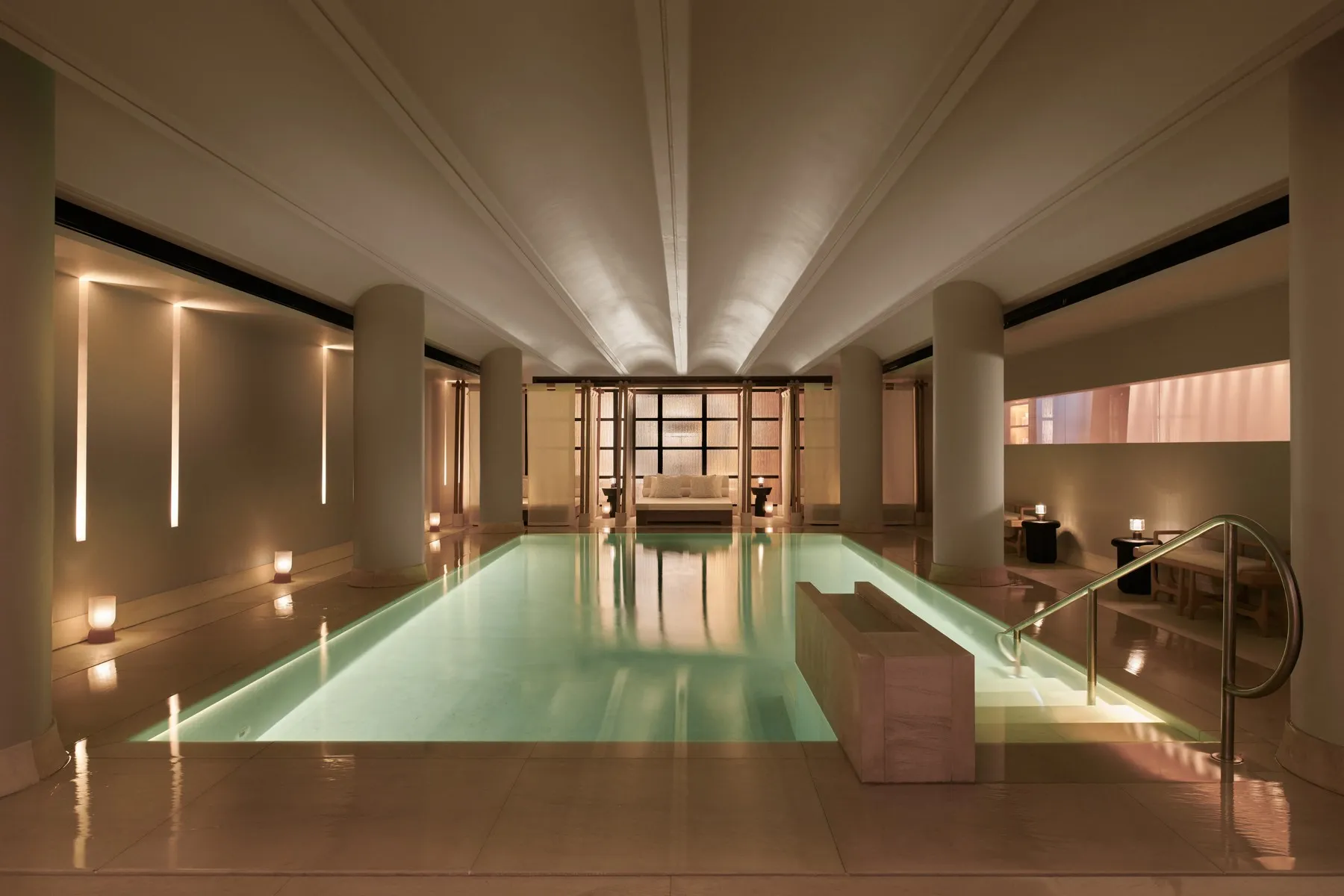 The Fumoir bar at Claridge's with Lalique glass panels and low lighting