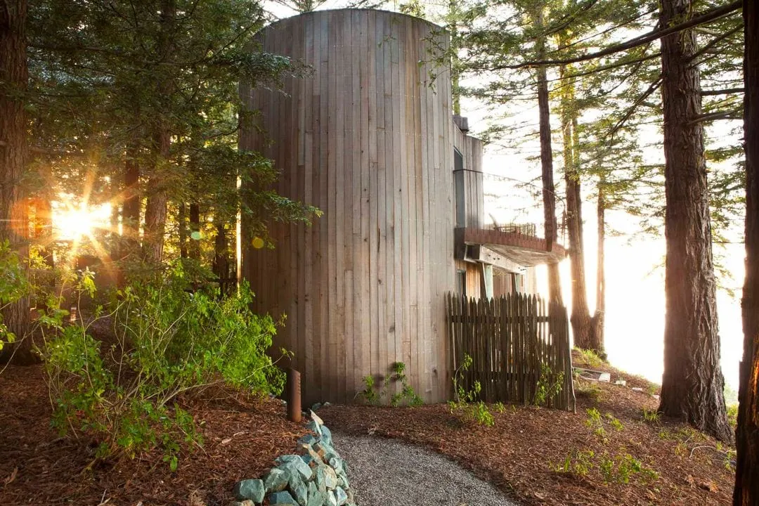 Post Ranch Inn's guest structures set along a coastal ridge above the Pacific Ocean in Big Sur